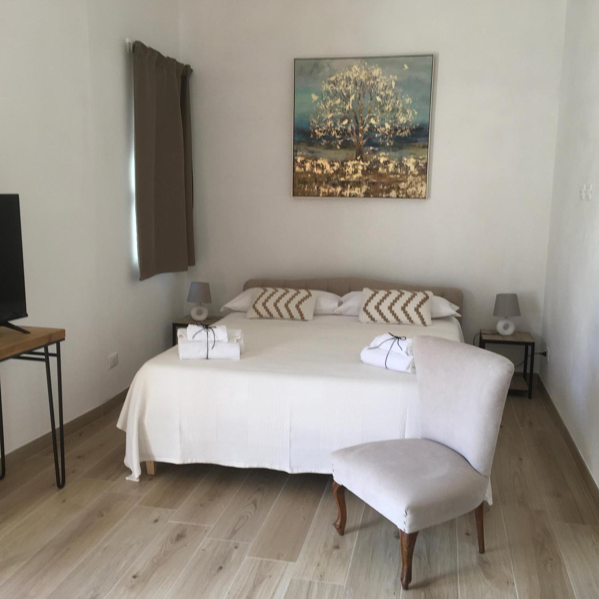 Agriturismo Adenzia 恩佩多克莱港 外观 照片