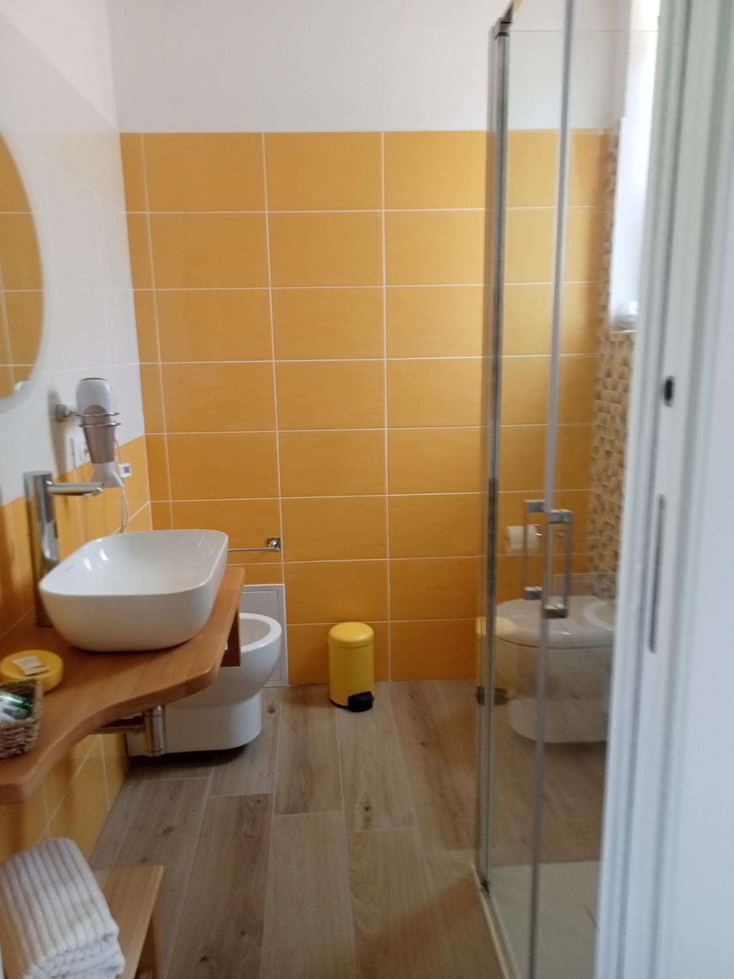 Agriturismo Adenzia 恩佩多克莱港 外观 照片
