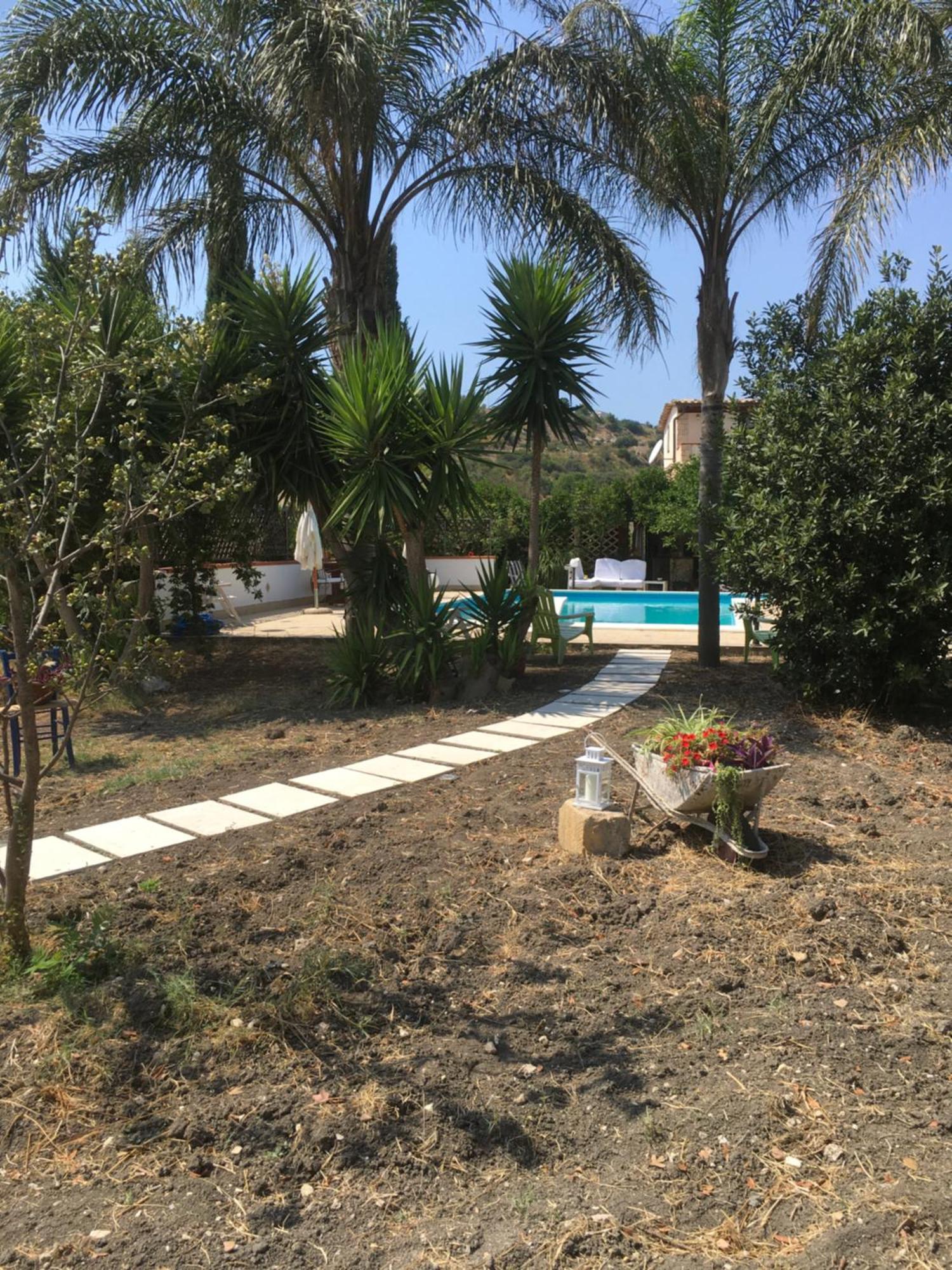 Agriturismo Adenzia 恩佩多克莱港 外观 照片