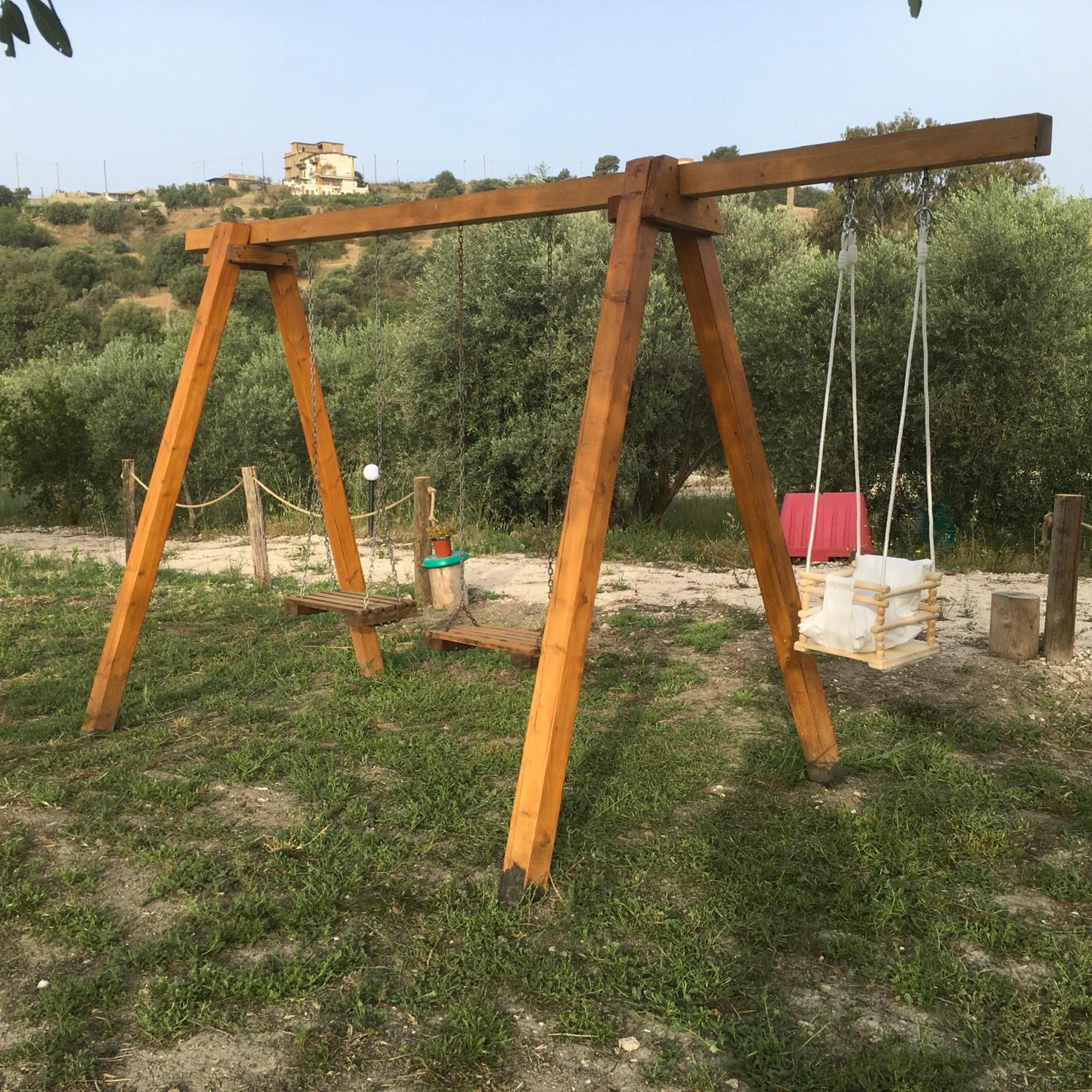 Agriturismo Adenzia 恩佩多克莱港 外观 照片