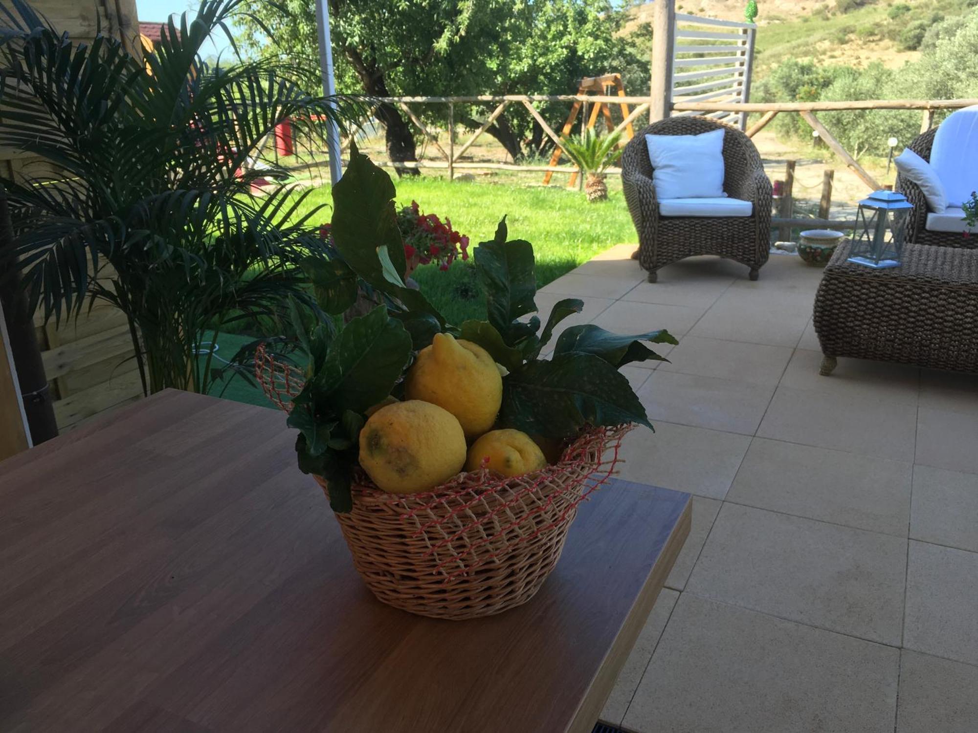 Agriturismo Adenzia 恩佩多克莱港 外观 照片